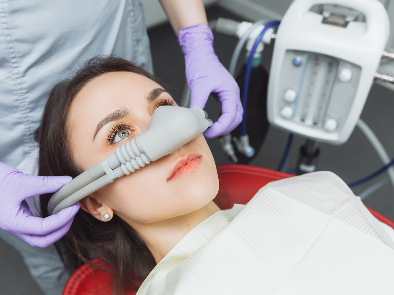 How To Calm Yourself With IV Sedation During Dental Sessions?