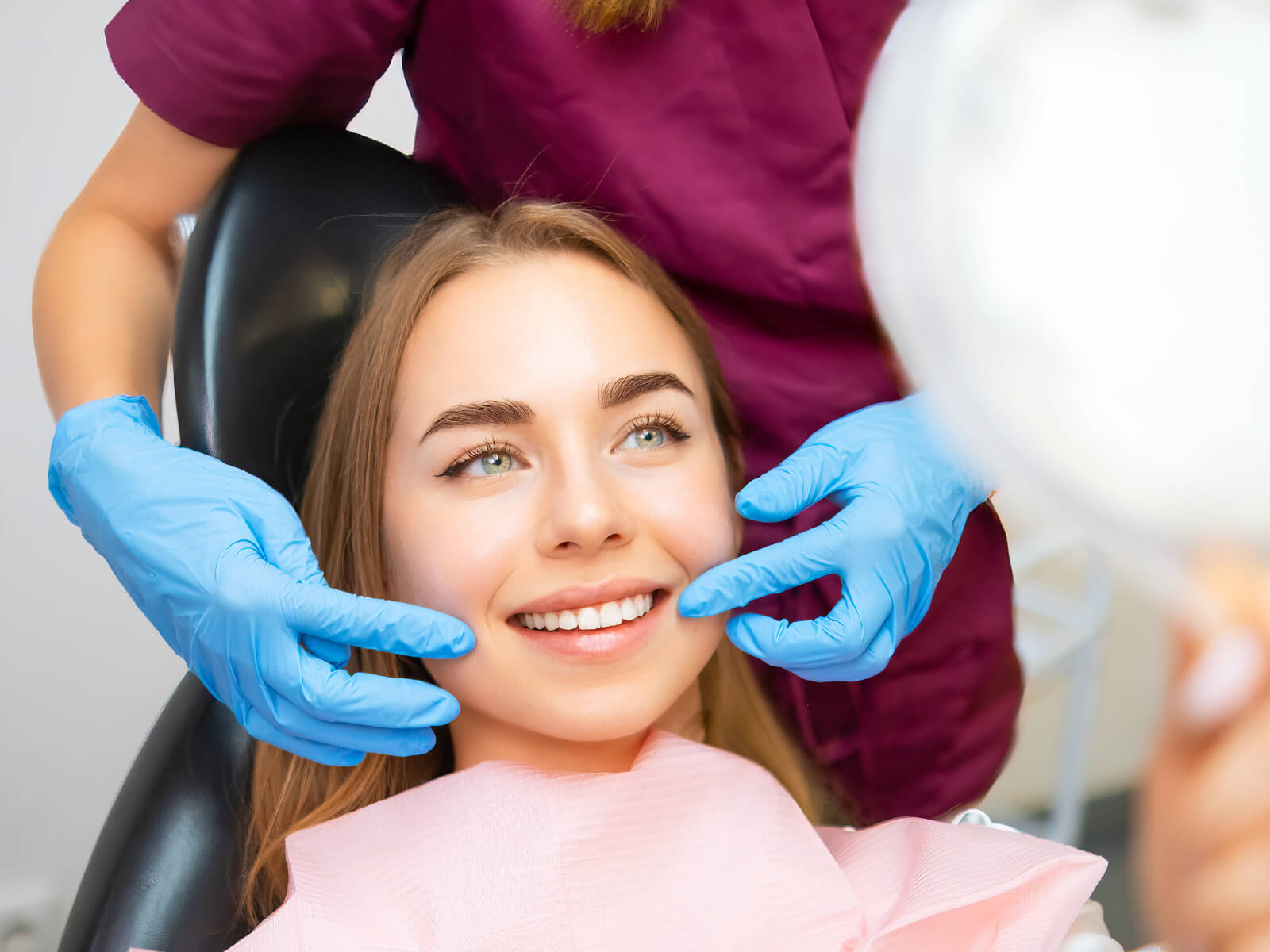 Porcelain Vs. Composite Veneers: Which Option Is Right For You?